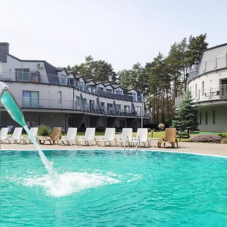 Pine Point Apartament With Terrace, Shared Pool, Tennis Court Поберово Екстериор снимка
