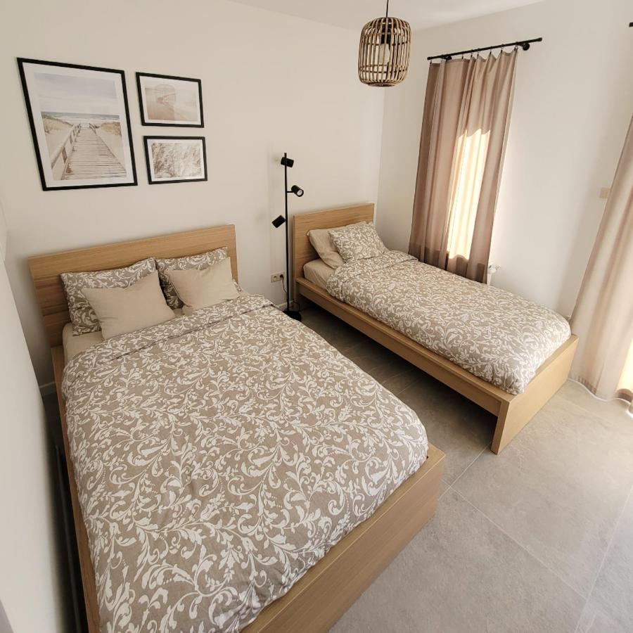 Pine Point Apartament With Terrace, Shared Pool, Tennis Court Поберово Екстериор снимка